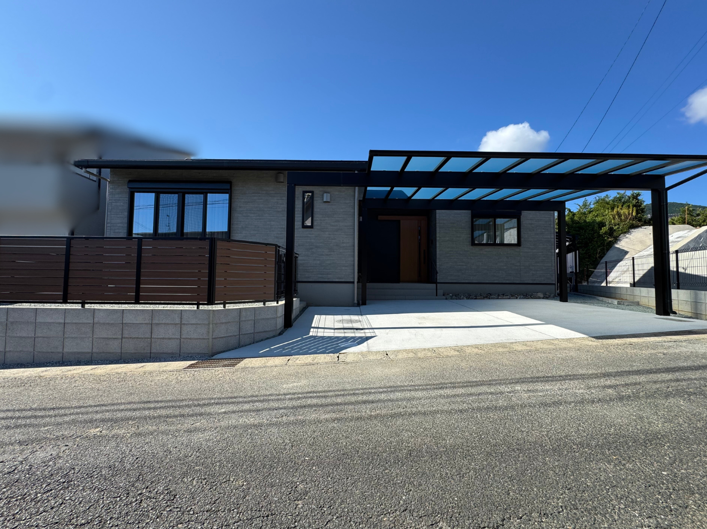 豊川　豊橋　岡崎　蒲郡　サンエクス　外構工事　施工事例　セミクローズ　エクステリア