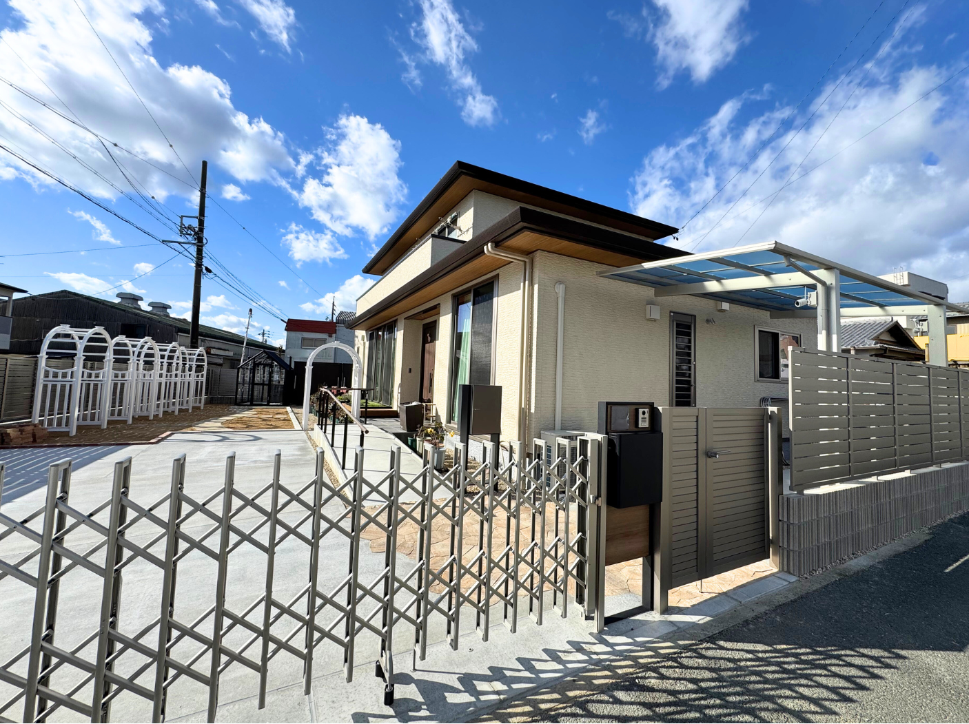 豊川市　豊橋市　岡崎　東三河　株式会社サンエクス　外構工事　クローズエクステリア